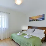 Willa Solis Zadarvillas *