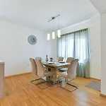 Solis Zadarvillas