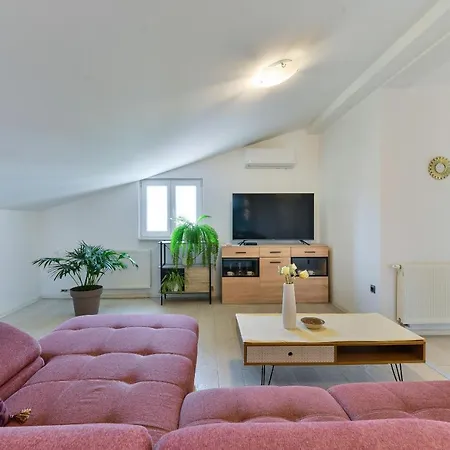 ヴィラ Solis Zadarvillas