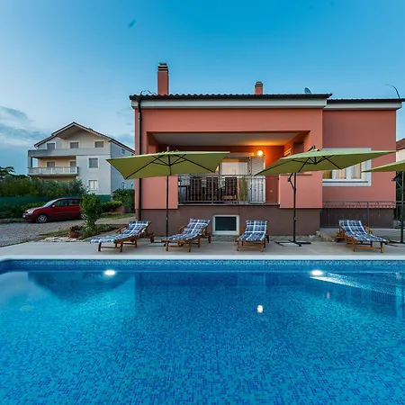 Solis Zadarvillas Vila *