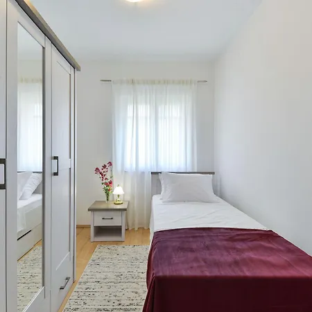 וילה Solis Zadarvillas