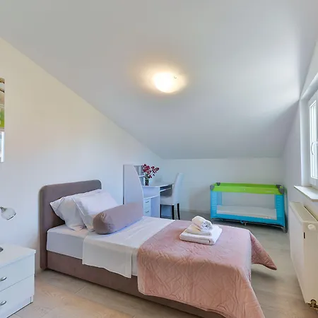 וילה Solis Zadarvillas
