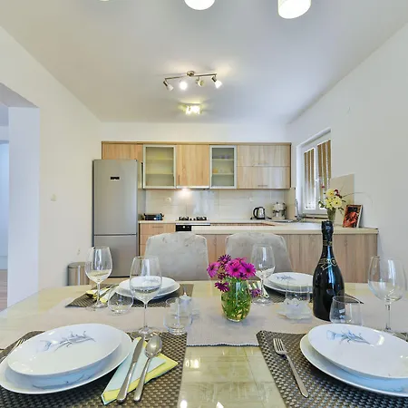 Solis Zadarvillas וילה
