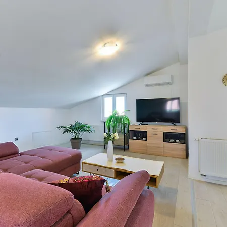 וילה Solis Zadarvillas *